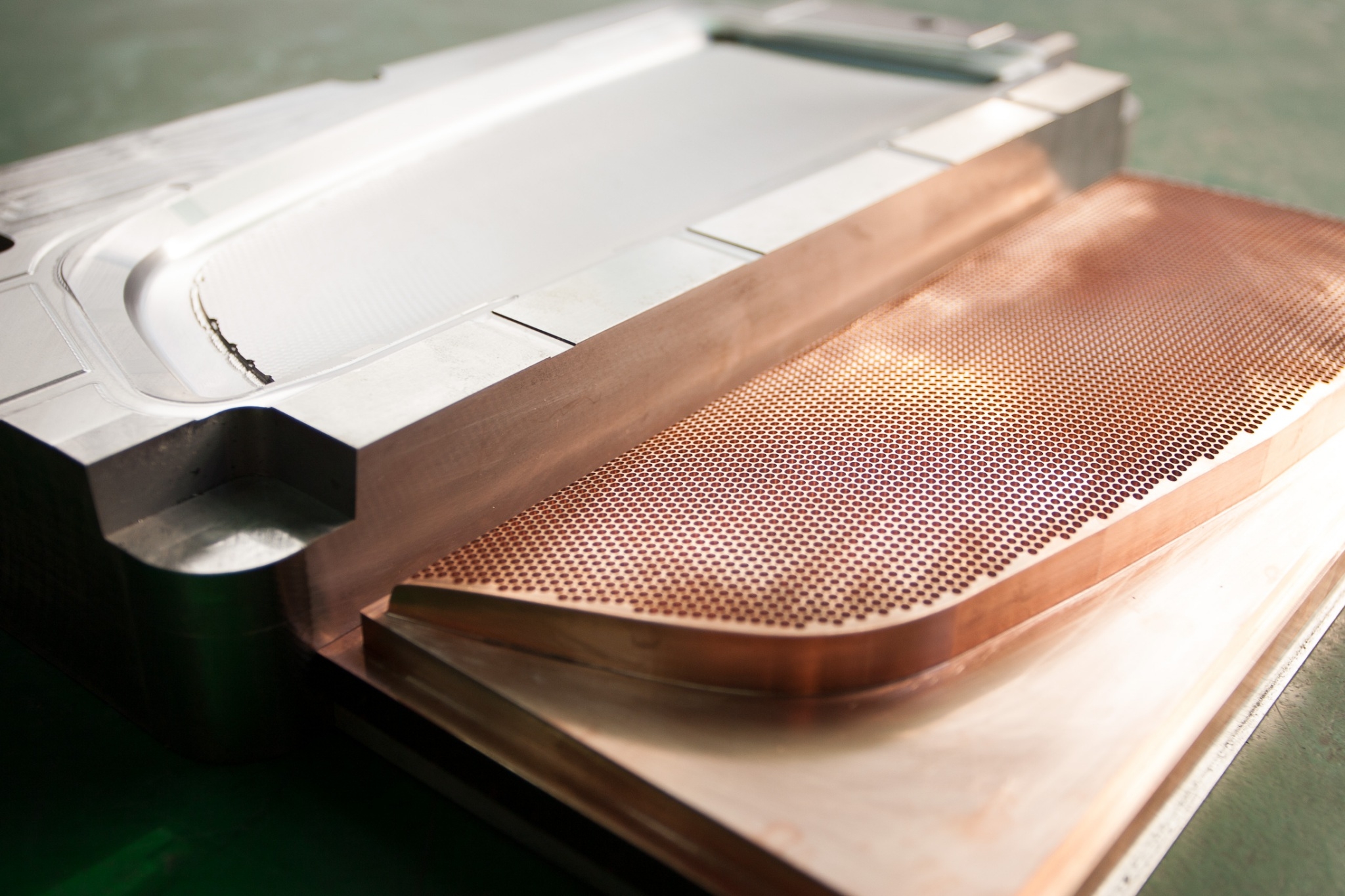 精密模具放電加工 1